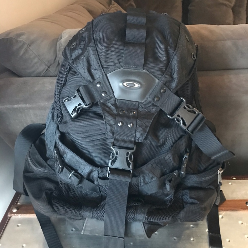 OAKLEY BACKPACK